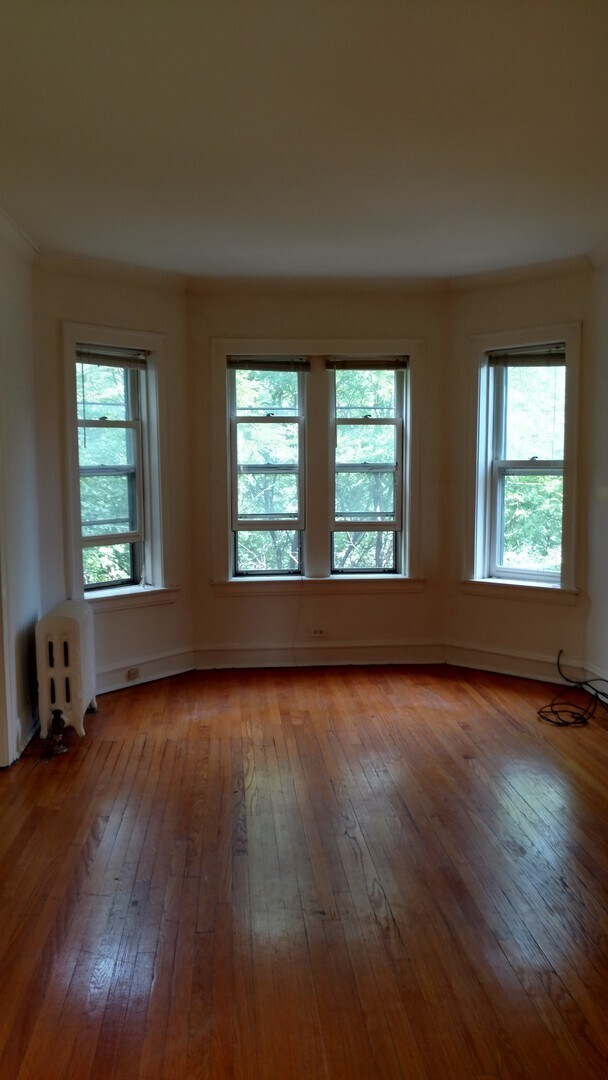 Photo - Sunny Lincoln Square Unit 2633-2
