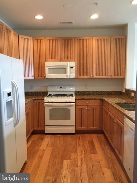 Building Photo - 37697 Ulster Dr Unit U16 Rental