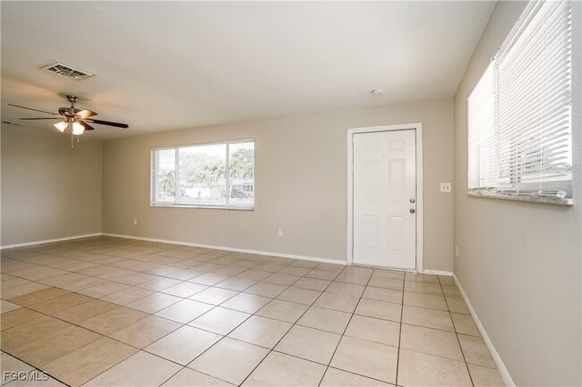 Photo - 30 Castlebar Cir