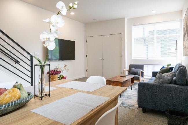 Photo - 9125 50th Ave S