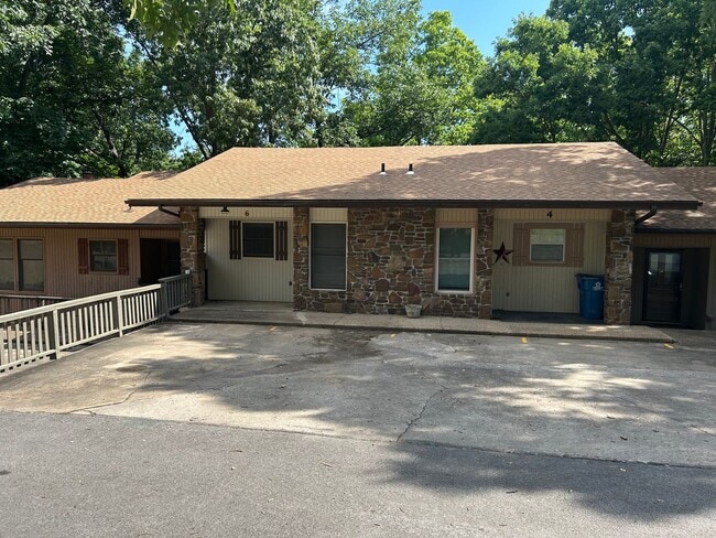 Building Photo - 6 Williams Ln