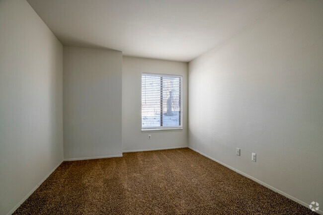 2BR, 1BA - 968SF - Bedroom 2