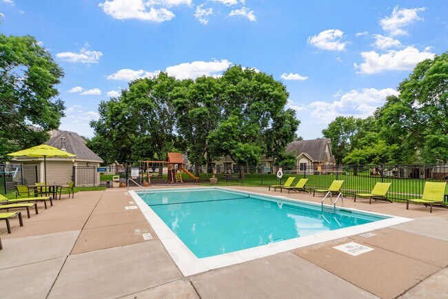 Photo - Birch Lake Townhomes