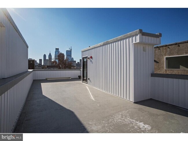Building Photo - 1513 Brown St Unit 3 Rental