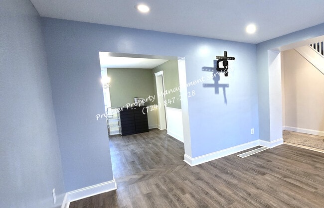 Photo - 509 Old Zelienople Rd