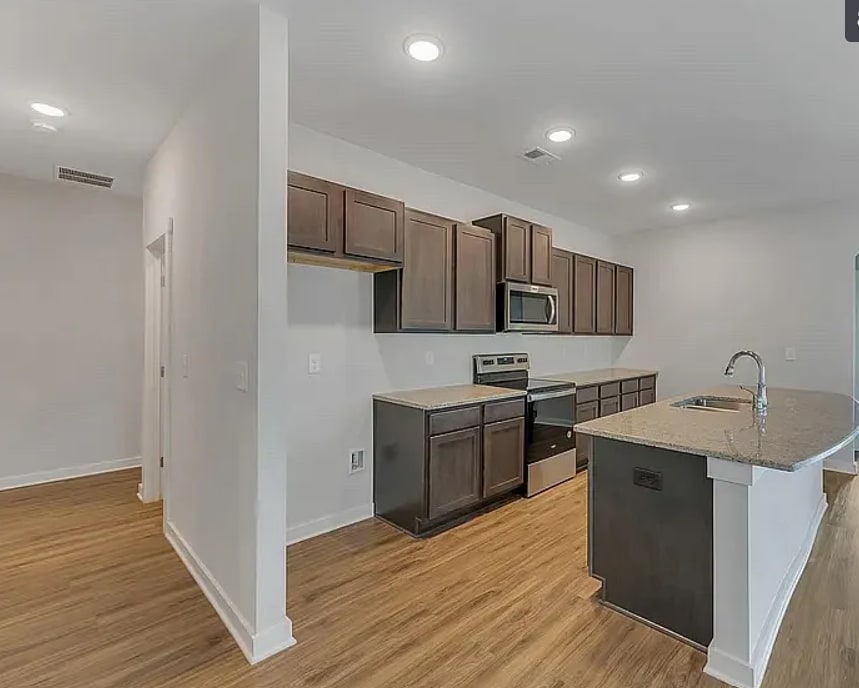 Photo - 4225 Textile Ln