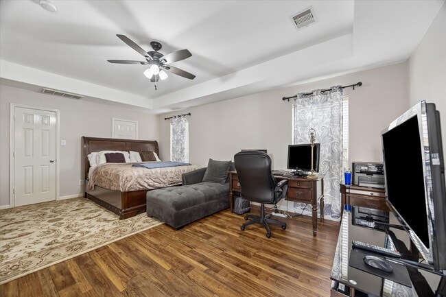 Photo - 21702 Cozy Hollow Ln