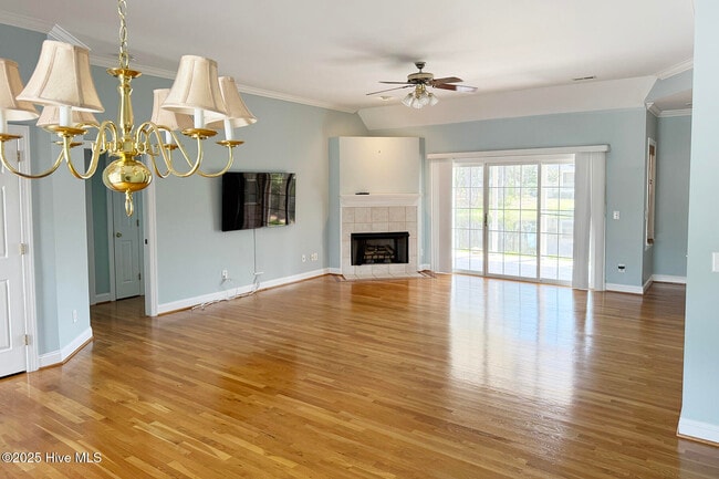 Photo - 8405 Fiddlestick Way