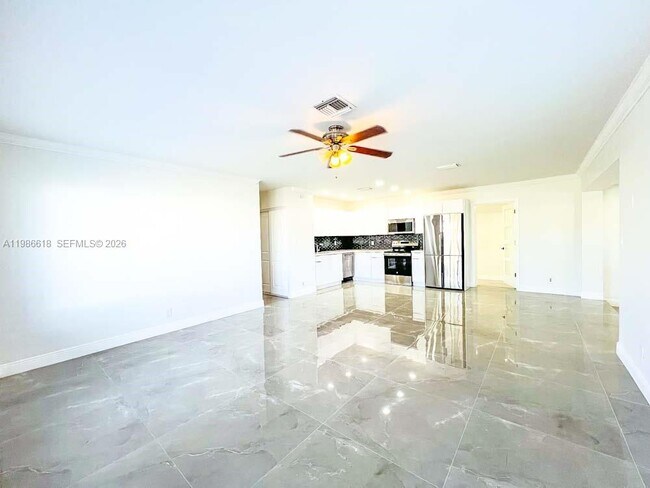 Photo - 3049 NW 6th Ave