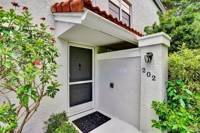 7669 Springwater Pl Unidad 202
