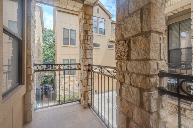 Photo - 5213 Eigel St Unidad B