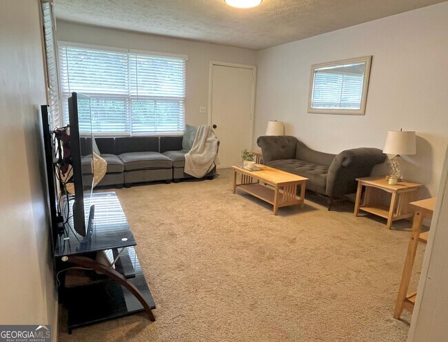 Photo - 2560 Walton Way SW