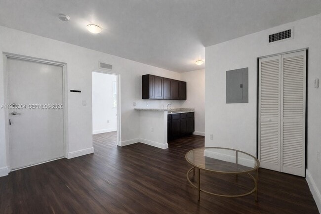 Photo - 540 NW 7th St Unidad 36