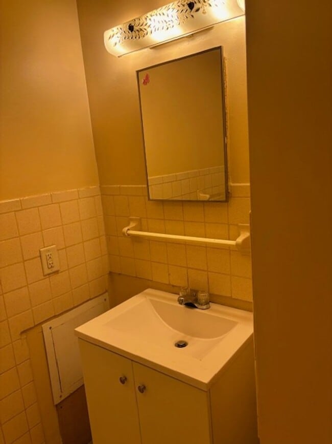 Photo - 844 Washington Ave Unit B