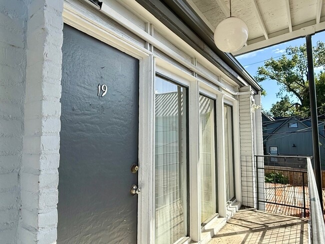 Photo - 1000 Heights Blvd