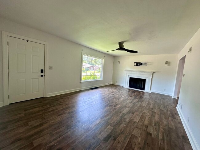 Photo - 1425 Ford Ave
