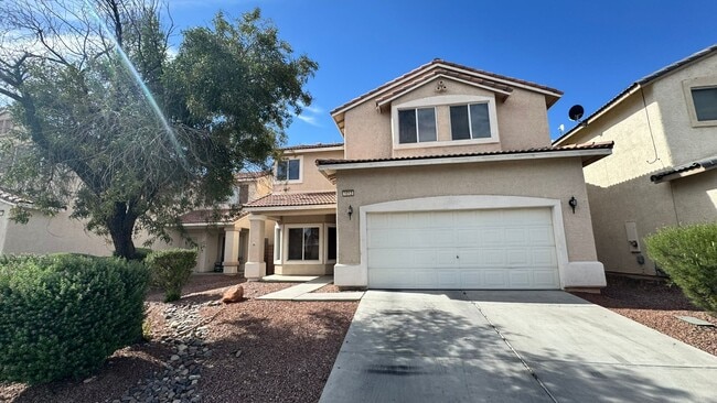 Building Photo - Executive Style 3 bedroom home