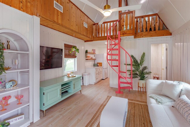 Building Photo - 10301 US-27 Unit ID1248808P Rental