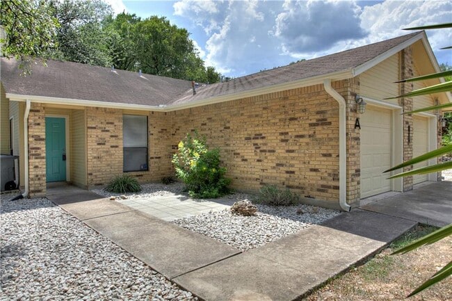 Building Photo - 1409 Waterloo Tr Rental