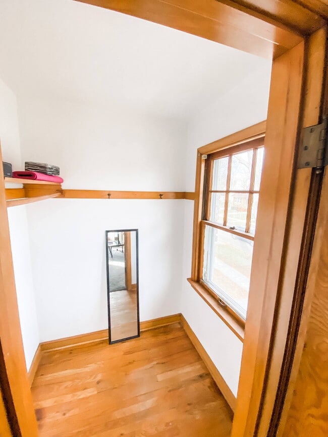 Photo - 2645 N 69th St