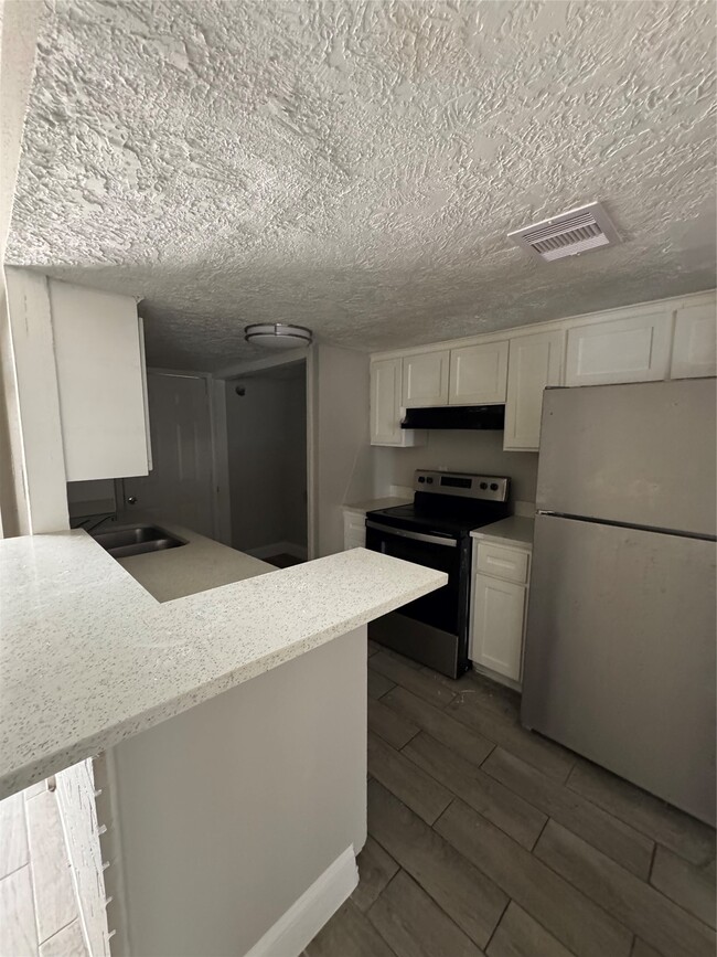 Photo - 8100 Leonora St Unidad K3