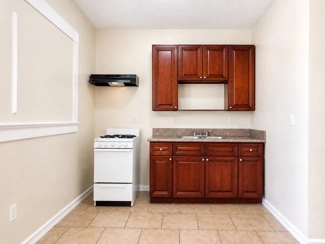 Photo - 2941 Whittier Blvd Unit 305