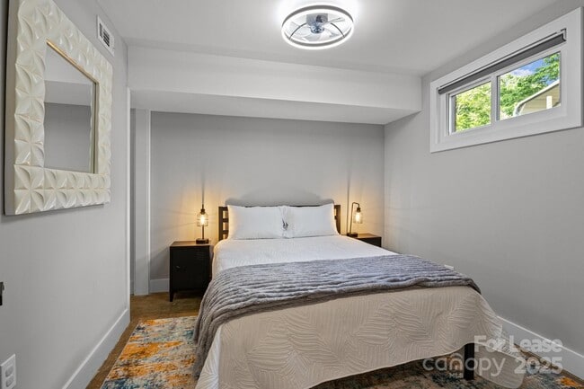 Photo - 4159 Todd St