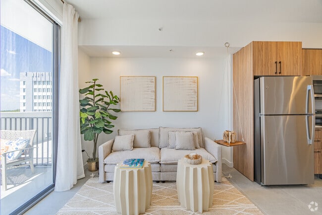 0BR, 1BA.- 465SF