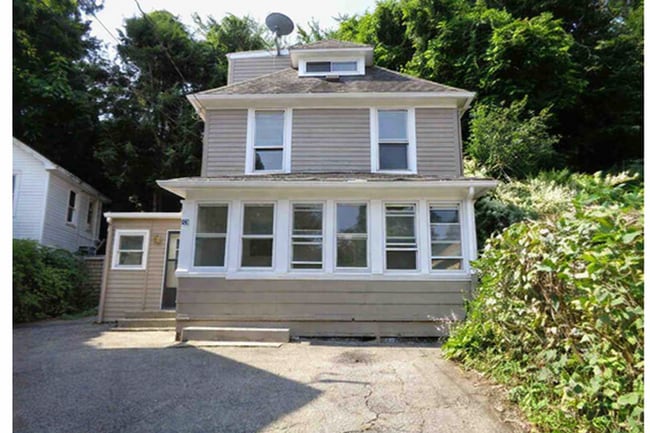 Building Photo - Updated Seymour Unit for Rent