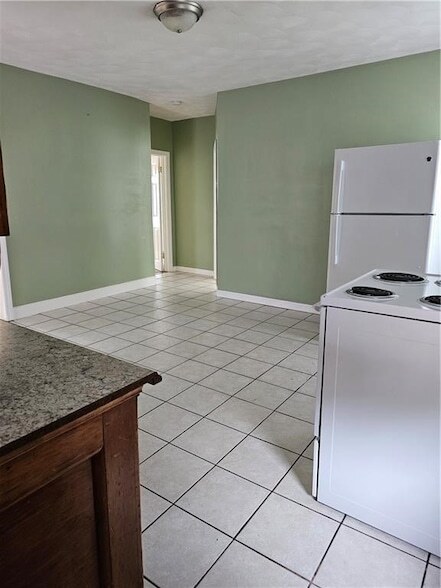 Photo - 37 Pleasant St