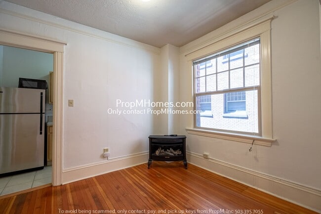 Photo - Classic Portland Condo in the Nob Hill Neighborhood!