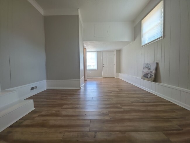 Photo - 2506 Jeri St NW