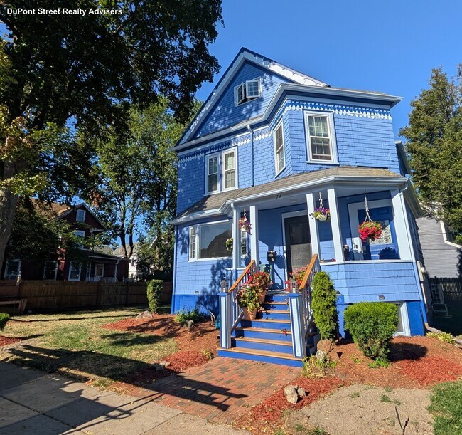 Photo - 74 Sydney St