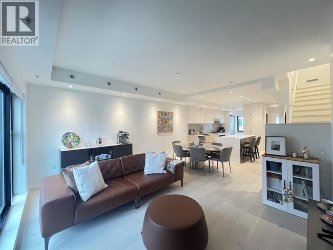 530 W 28th Ave