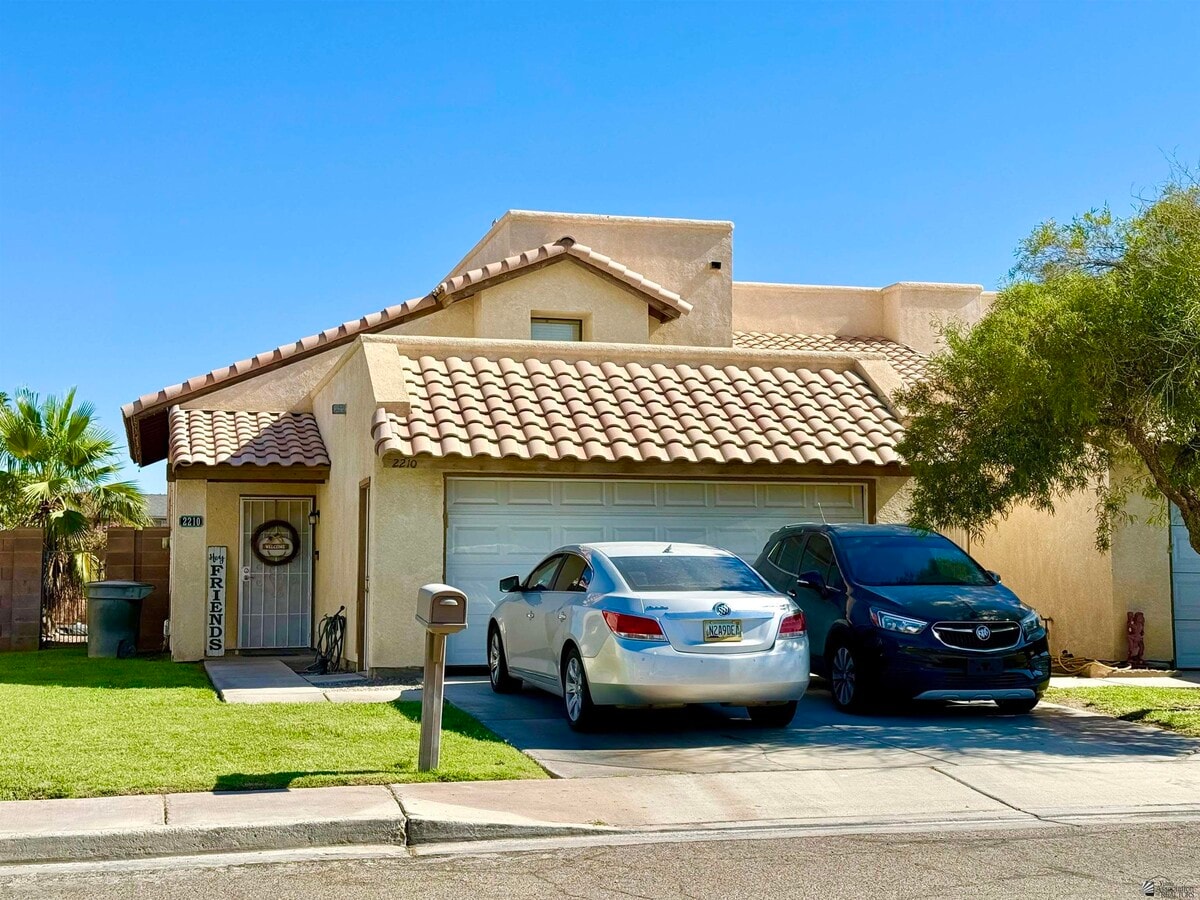 Photo - 2210 E 27th Ln
