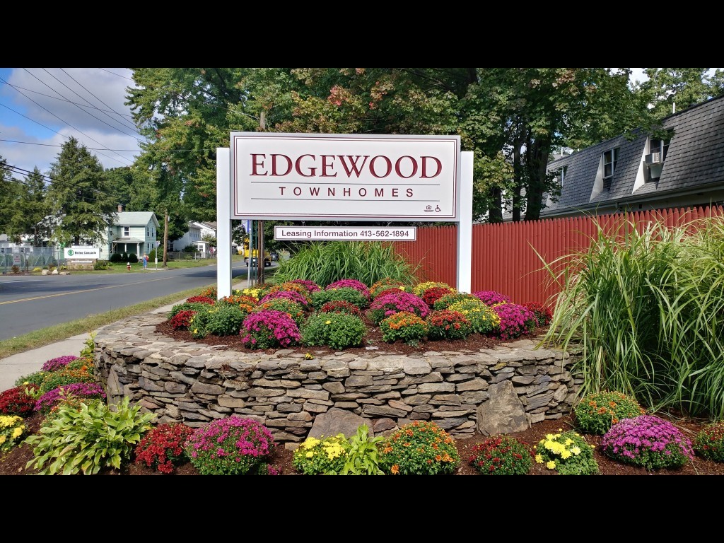 Edgewood Apartments **No Vacancies*** - Edgewood Apartments **No Vacancies***