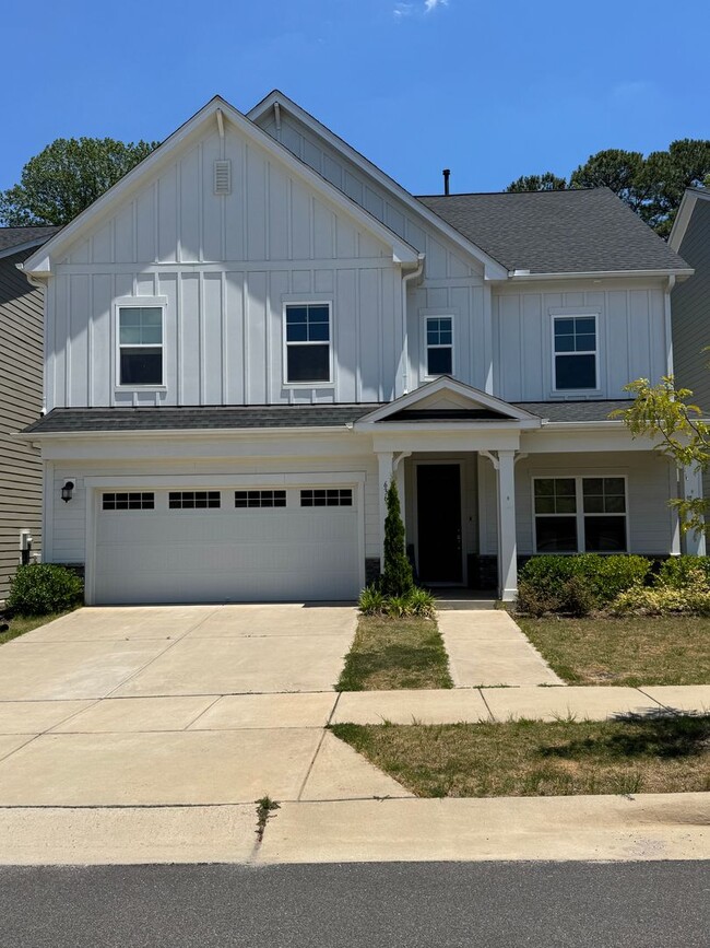 Building Photo - 5 BED, 3 bath with Attached 2 Car Garage in Devon Square Community, Wake Forest, NC.