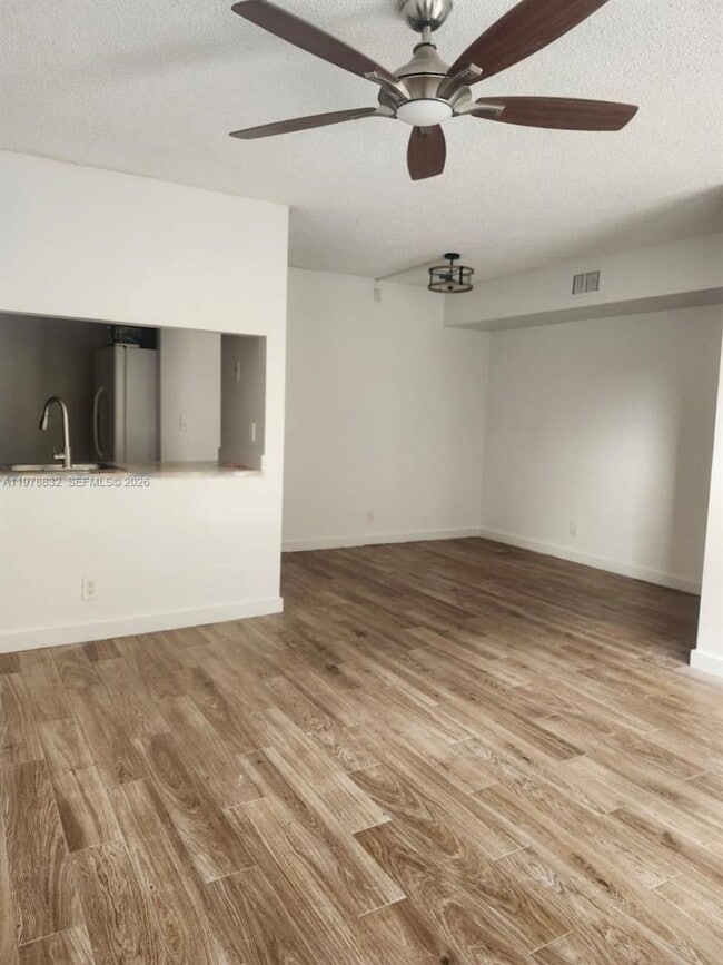 Photo - 10037 Winding Lake Rd Unit 1