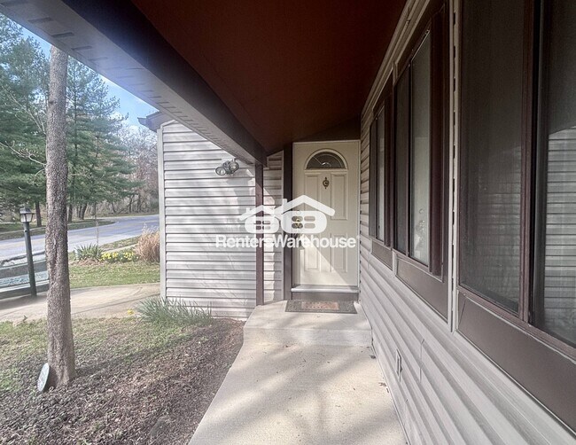 9461 Farewell Rd
