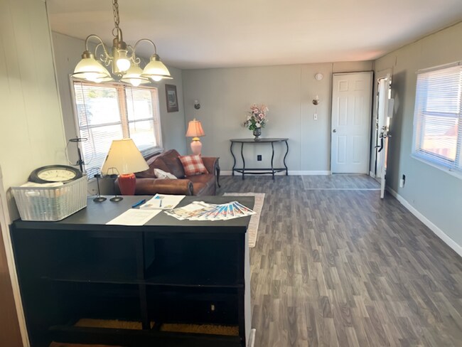 Photo - 711 N 19th St