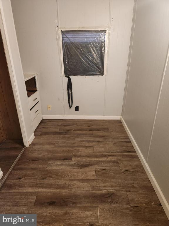 Photo - 203 Twigg Dr