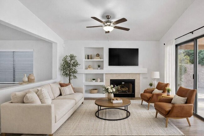 Photo - 1365 E Betsy Ln