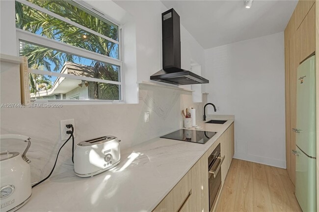 Photo - 4812 Pine Tree Dr Unidad 209