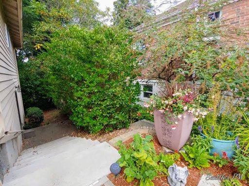 Photo - Adorable Maple Leaf ADU with Private Entrance- 2 Bedroom\1 Bathroom