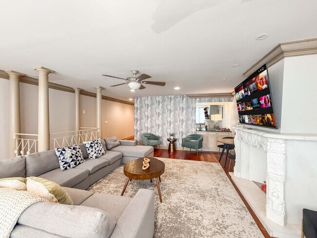 Photo - 602 S Front St Unit ID1285561P