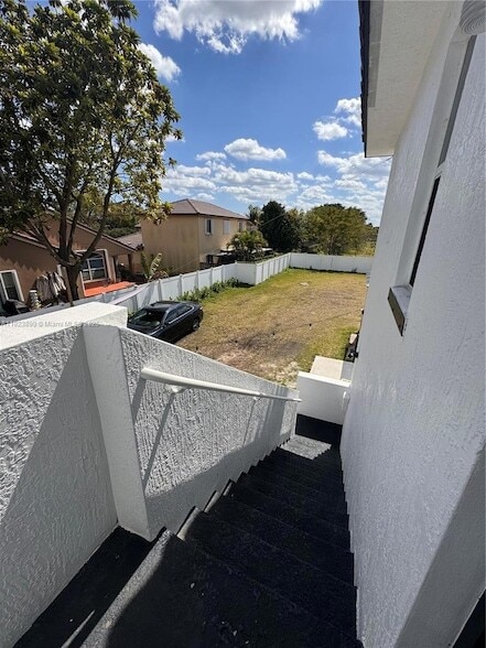 Photo - 16934 SW 92nd St Cir Unit studio
