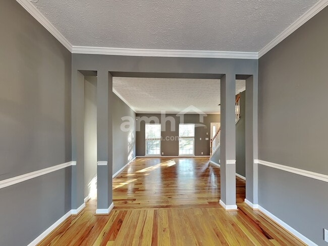 Photo - 7041 Calderwood Dr