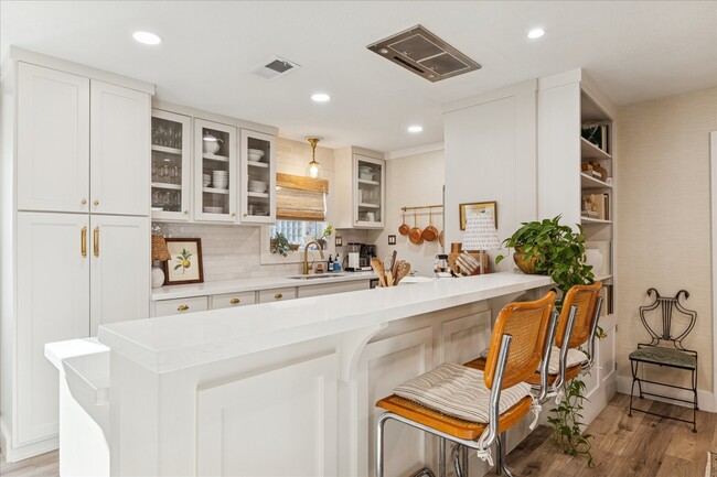 Photo - 5907 Hewitt Dr