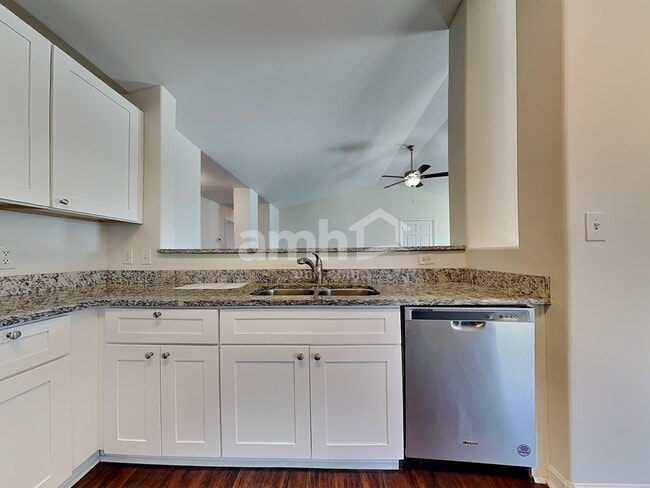 Photo - 132 Spring Lakes Dr