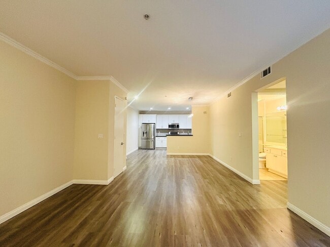 Photo - Barcelona Towers Condo Community In Koreatown Offering Spacious Two Bedroom